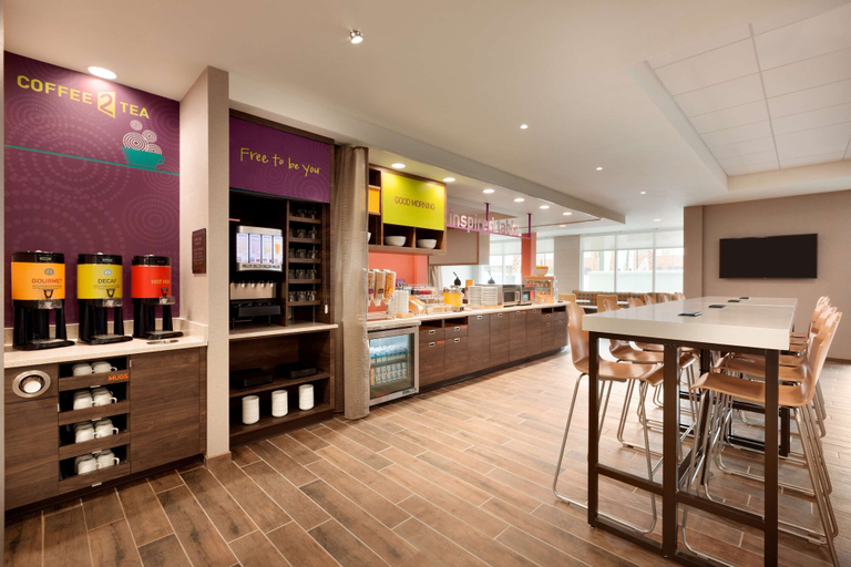 Food & Drinks 5, Home2 Suites By Hilton Mt Pleasant Charleston, Charleston
