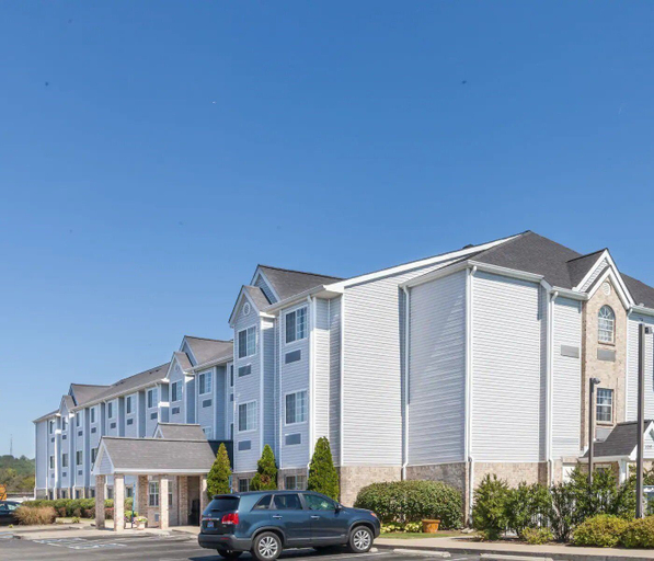Exterior & Views 2, Quality Inn & Suites Nashville - Bellevue, Davidson
