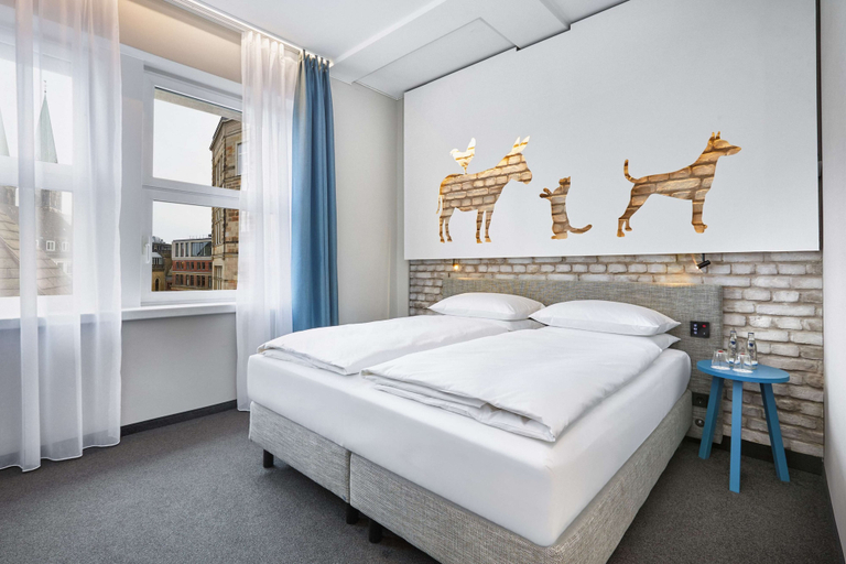 Bedroom 4, H+ Hotel Bremen, Bremen
