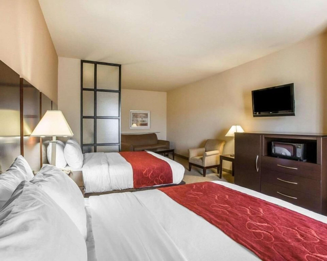 Bedroom 1, 1-scorpio 403, Eagle