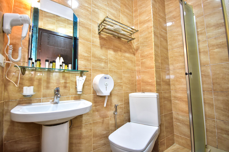 Bathroom 4, Hotel Chao, Batumi
