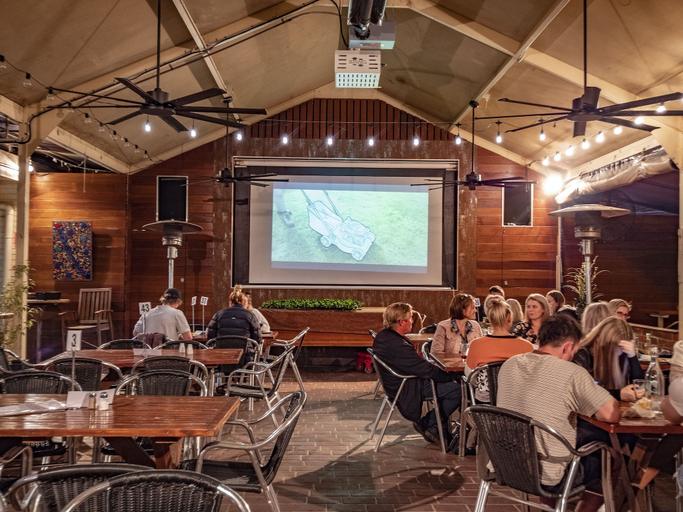 Food & Drinks 4, Telegraph Hotel Numurkah, Moira - West
