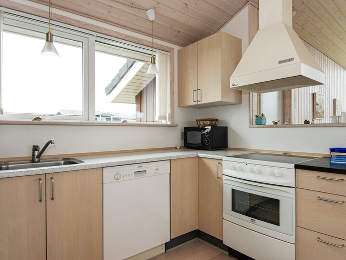 Others 5, Delux Holiday Home in Lemvig With Whirlpool, Lemvig