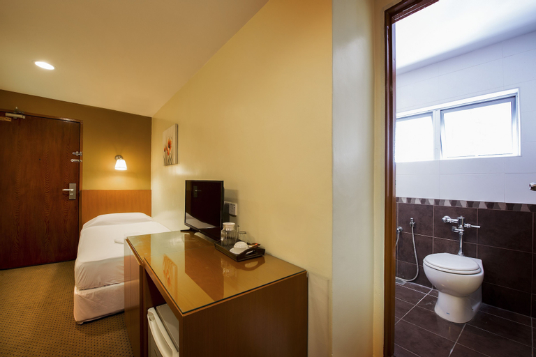Bedroom 3, Panmour Villa Hotel, Klang