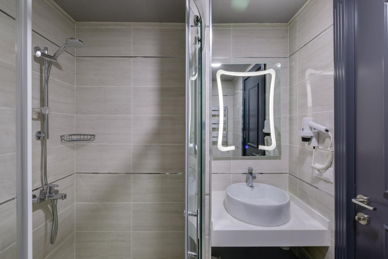 Bathroom 4, Point Inn, Batumi