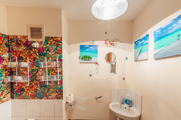 Bathroom 3, Tony Asga - Aisha.Sakina Apartments, Edinburgh