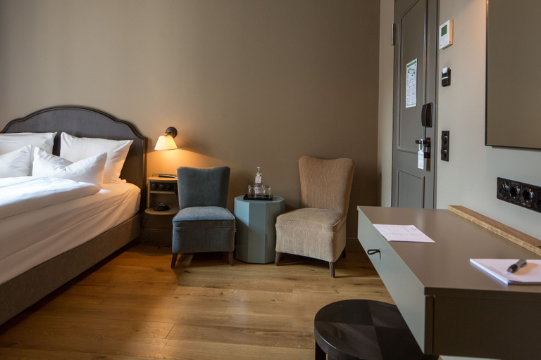 Bedroom 5, monbijou Hotel Berlin, Berlin
