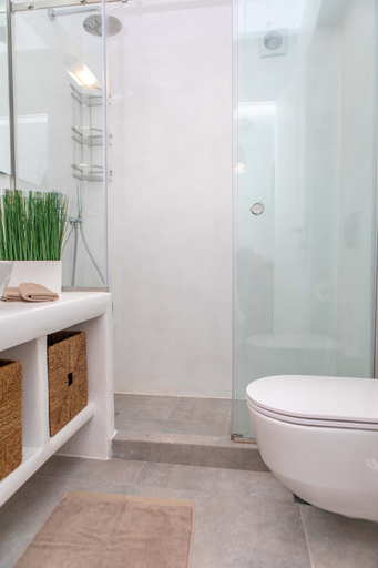 Bathroom 4, Naxian Resort, South Aegean