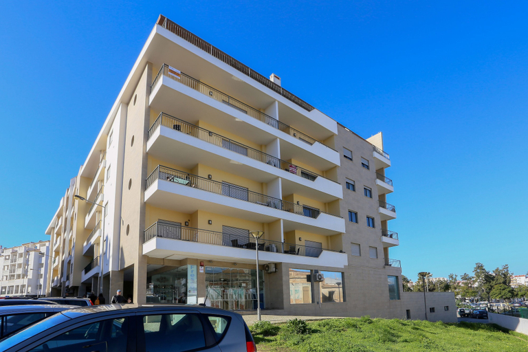 Exterior & Views 2, 3-bedroom Apartment With Pool, Gym & Jacuzzi, Lagos