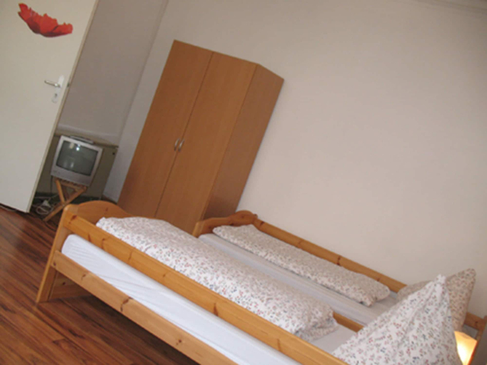 Bedroom 4, Haus am Cannstatter Wasen, Stuttgart