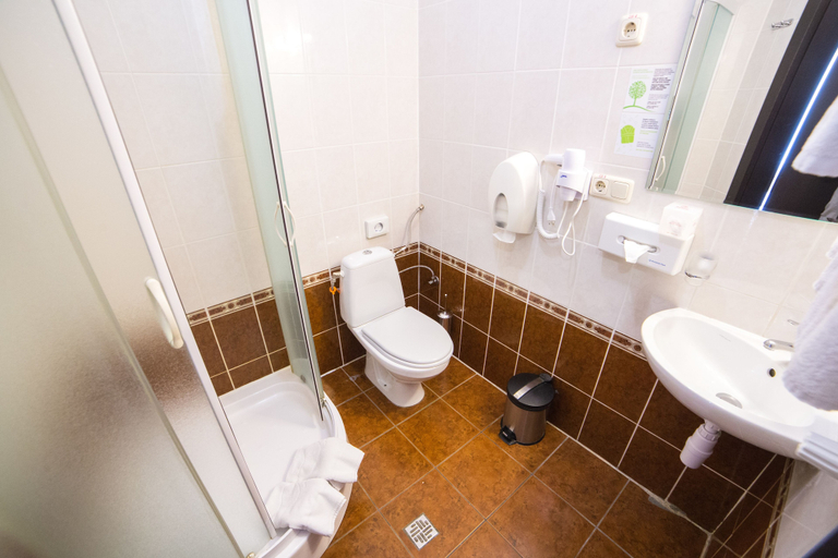 Bathroom 3, Optima Dworzec Lviv, L'vivs'ka