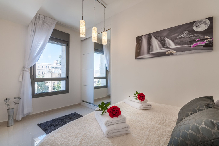 Bedroom 3, Best Location New Apt Full Amenities