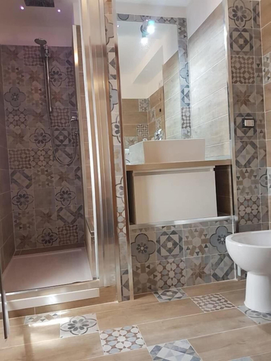 Bathroom 5, Villa Altieri, Rome