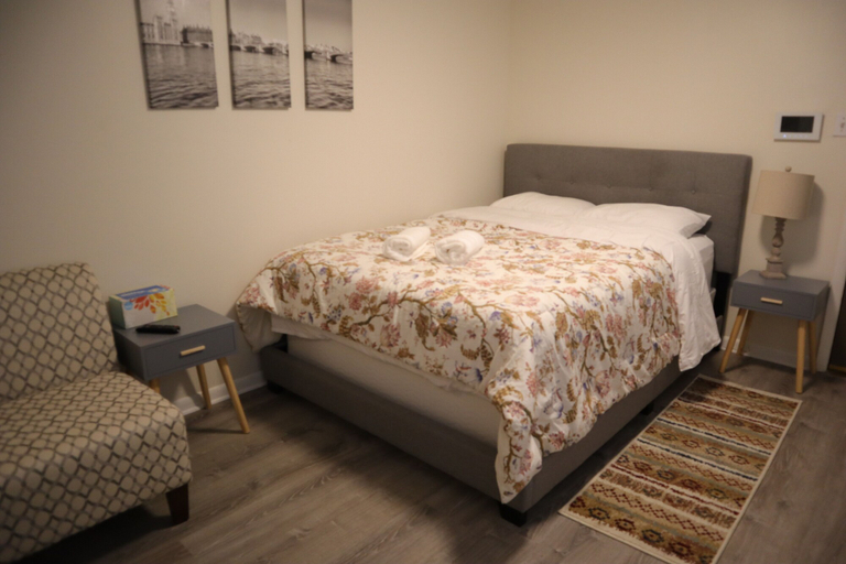 Bedroom 2, Rittenhouse Suites, Philadelphia