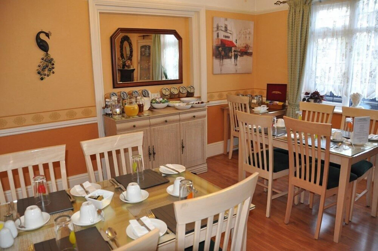 Food & Drinks 4, Walcot House, Hampshire