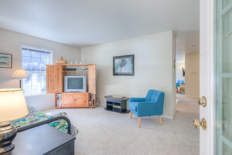 Others 1, Juniper House MCA 499, Tillamook