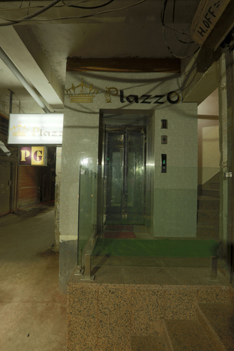 Others 5, Plazzo, Delhi