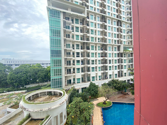Exterior & Views 2, Comfy and Minimalist 1BR Apartment at Woodland Park Residence By Travelio, South Jakarta
