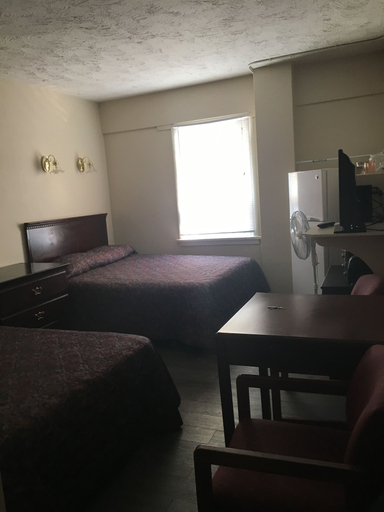Bedroom 2, Stettler Hotel, Division No. 7