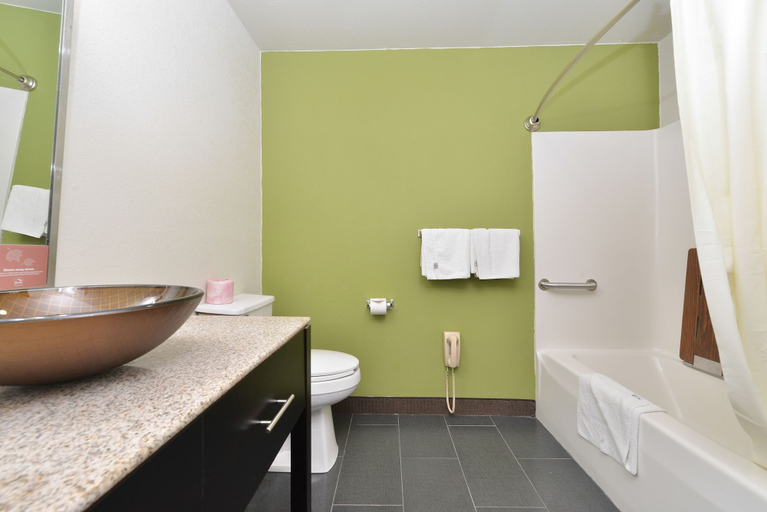 Bathroom 4, Sleep Inn Rockford I-90, Winnebago