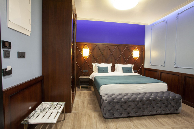 Bedroom 4, Hotel Solun, Trieste
