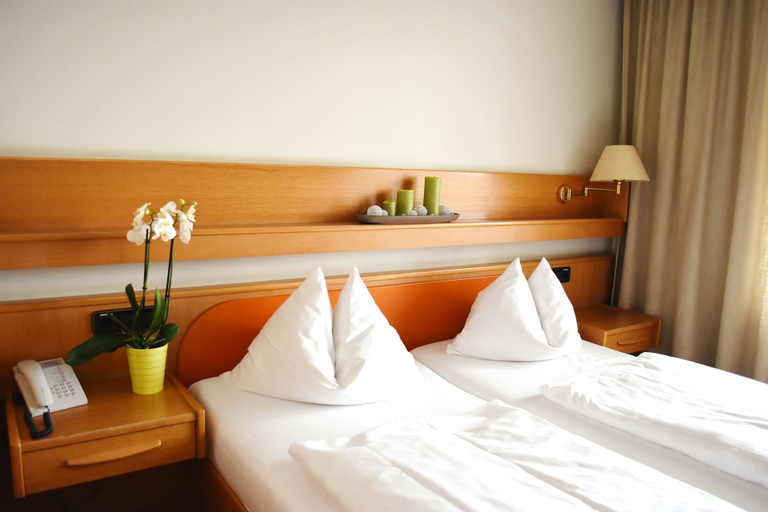 Bedroom 4, Savoy Hotel Bad Mergentheim, Main-Tauber-Kreis