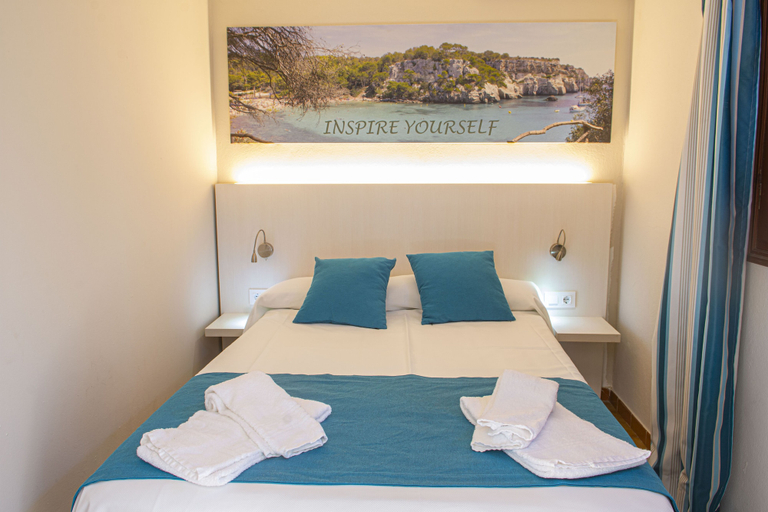 Bedroom 3, Siesta Mar Apartamentos, Baleares