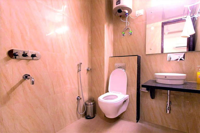 Bathroom, The Vegas By De Pavilion, Delhi Airport, Delhi