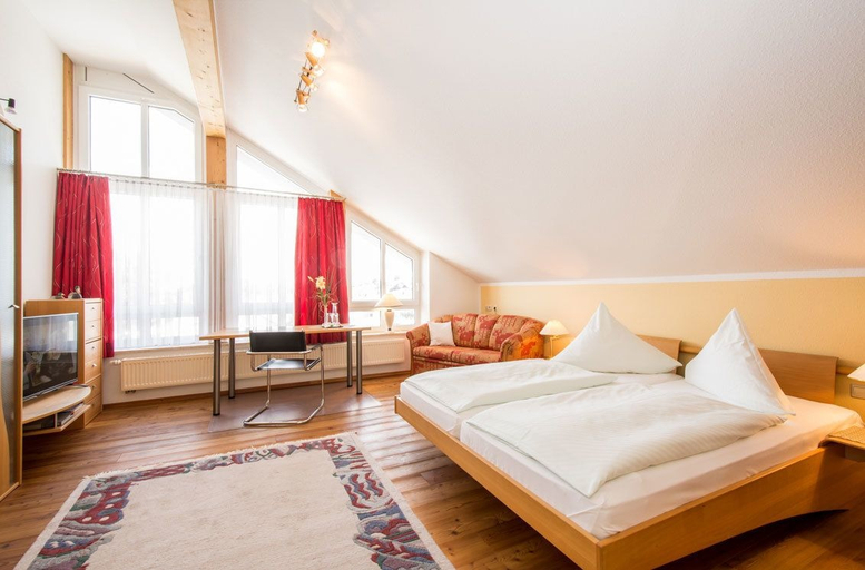 Bedroom 2, Hotel St. Martin, Ostallgäu