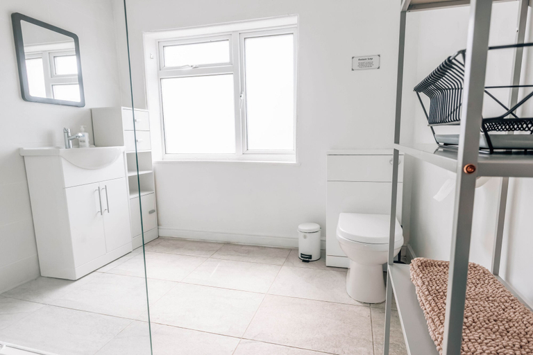 Bathroom 3, Eastwood Lodge, Suffolk