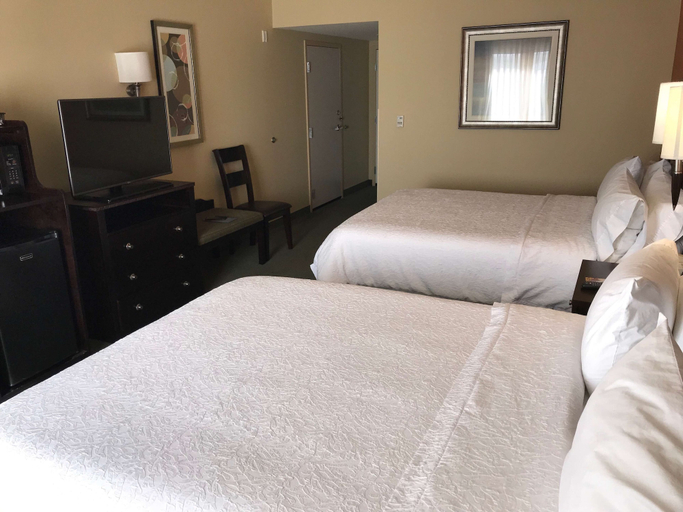 Bedroom 3, Hampton Inn & Suites Austin - Lakeway, Travis