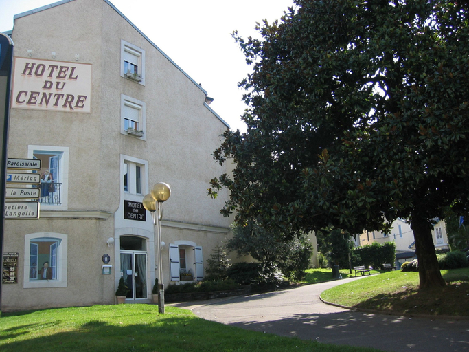 Exterior & Views 2, Hôtel du Centre, Hautes-Pyrénées