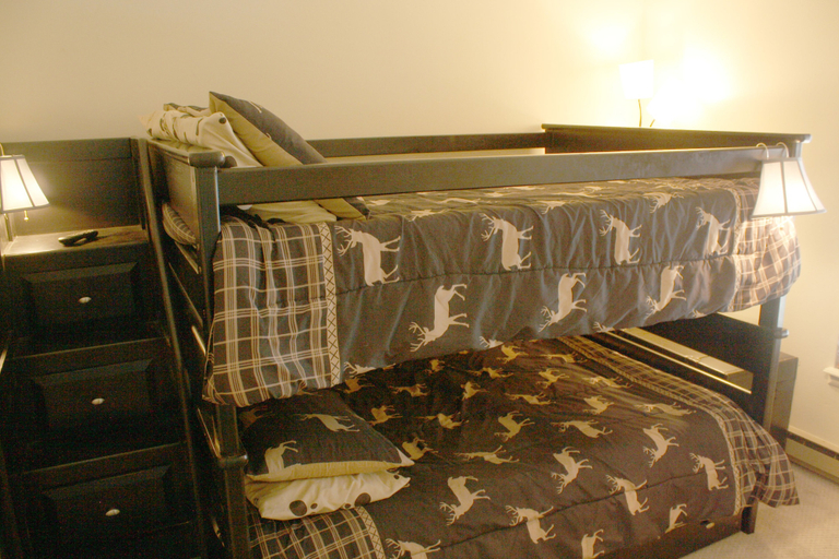 Bedroom 2, Victorian Gables G, Summit