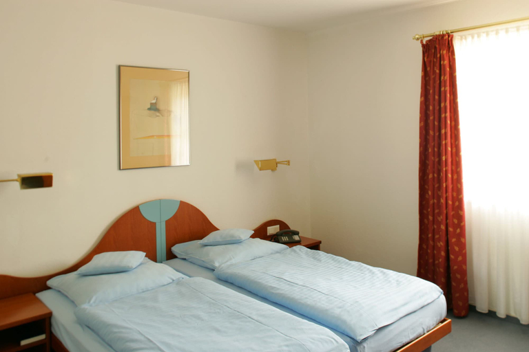 Bedroom 4, Landhotel Kastanienallee, Vorpommern-Rügen
