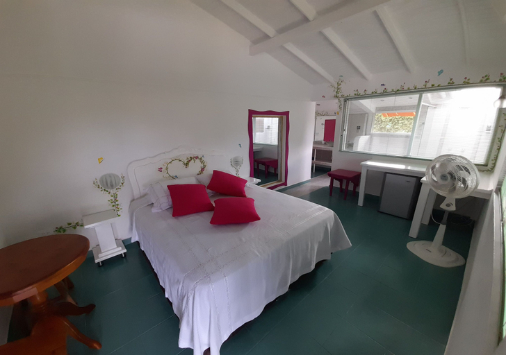 Bedroom 3, Brugmansia Country Hotel, Montenegro