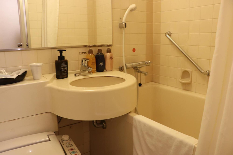 Bathroom 5, Aizuwakamatsu Washington Hotel, Aizuwakamatsu