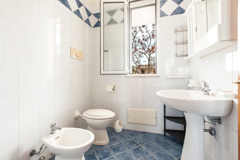 Bathroom 3, Casetta del Glicine, Lecce
