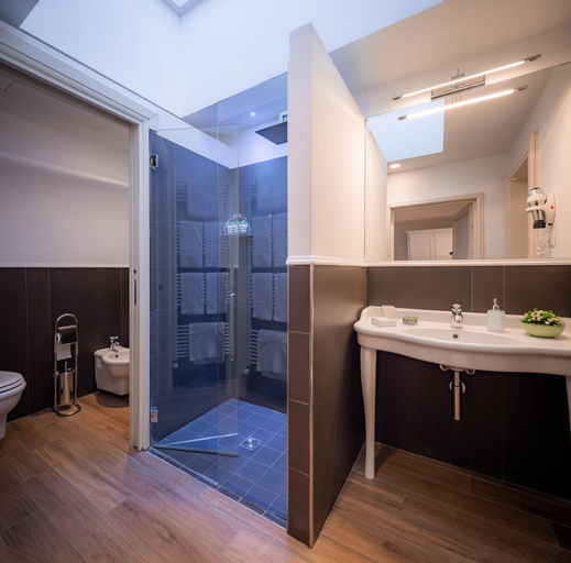 Bathroom 3, Boutique Hotel del Corso, Florence