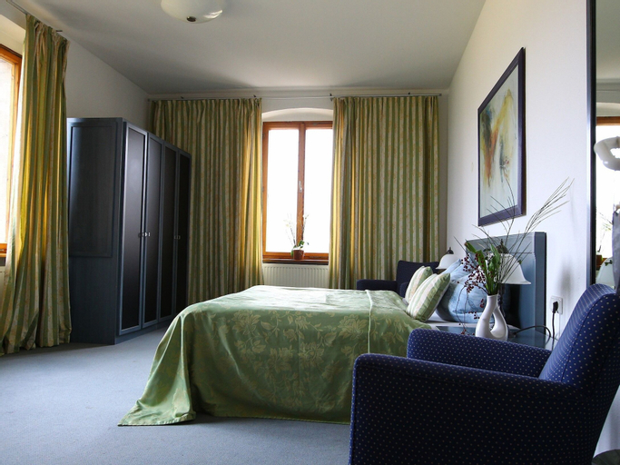 Bedroom 6