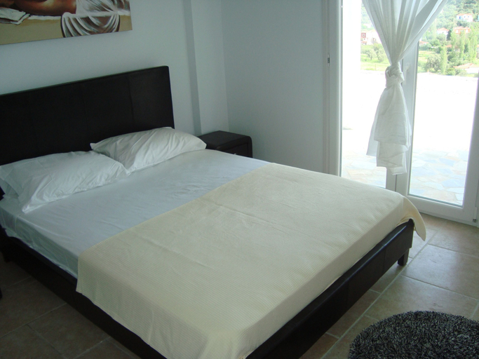 Bedroom 3, King's View, North Aegean