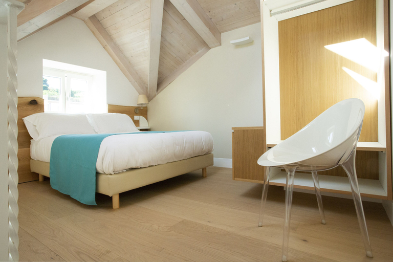 Bedroom 2, Chiaror di Mare, Latina