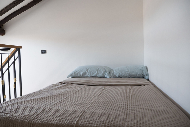 Bedroom 3, Nice and Cozy Quiet Apartment Right in the Center, Bologna