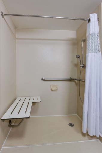 Bathroom 5, Hampton Inn & Suites Mt. Juliet, Wilson
