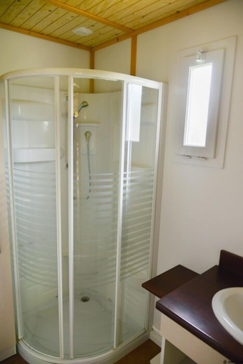 Bathroom 4, Village de Gite - La Cascade, Aveyron
