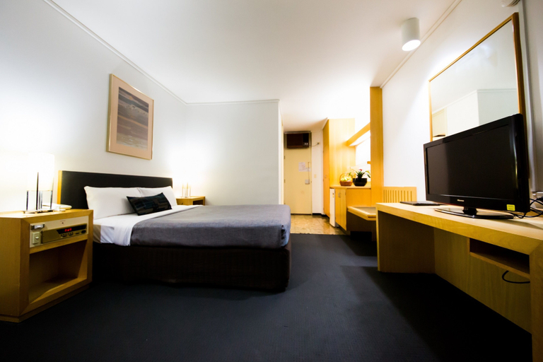 Bedroom 3, Sandown Regency, Melbourne