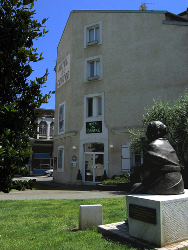 Exterior & Views 2, Hôtel du Centre, Hautes-Pyrénées