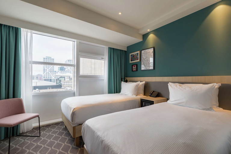 Bedroom 4, Hampton by Hilton Utrecht Central Station, Utrecht