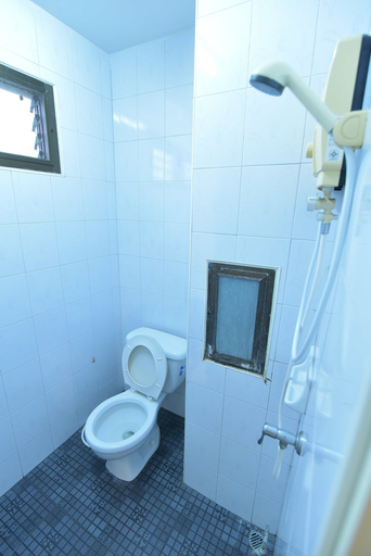 Bathroom 4, Kyongean Mansion 2, Mueang Krabi