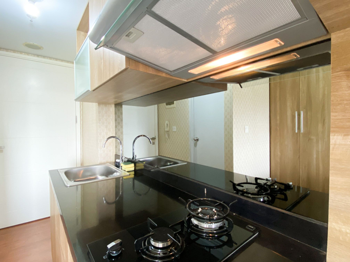 Others 2, Cozy Stay Studio Room at Springlake Summarecon Bekasi Apartment By Travelio, Bekasi