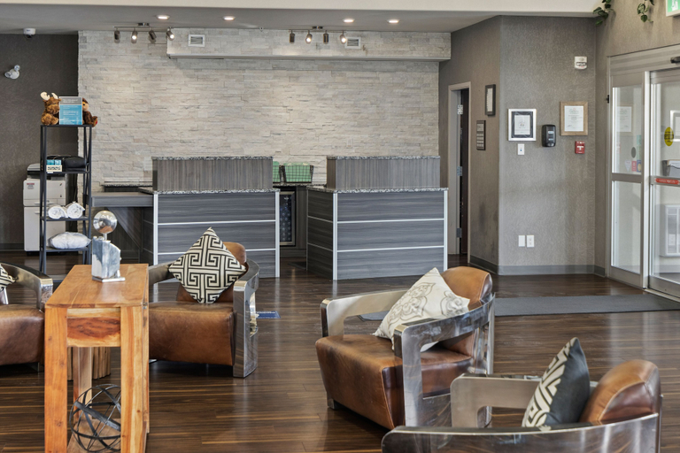 Food & Drinks 5, Home Inn & Suites Saskatoon South, Division No. 11